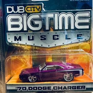 Dub City BIGTIME Muscle '70 Dodge Charger Diecast Model - Purple